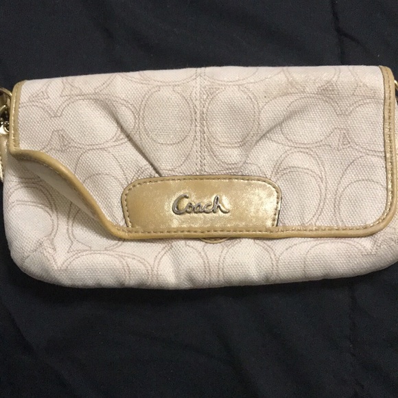 coach little purse